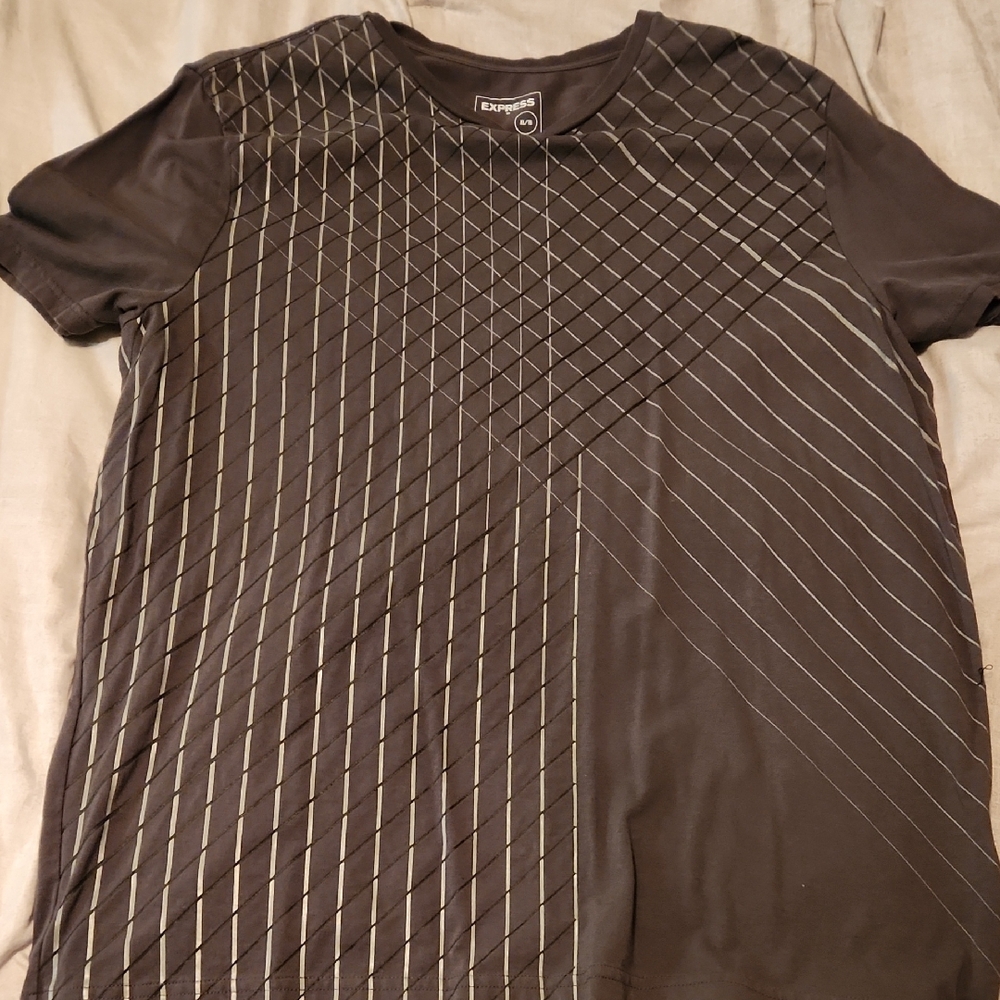 Express Men's Dark Geometric Tee - Picture 3 of 7
